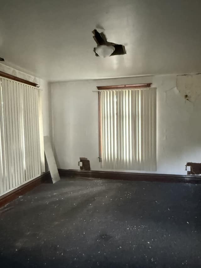 105 N Illinois St photo 18