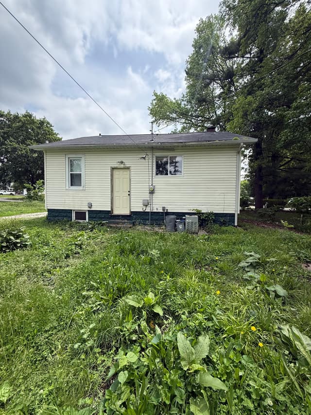 1252 E Whitmer St photo 1