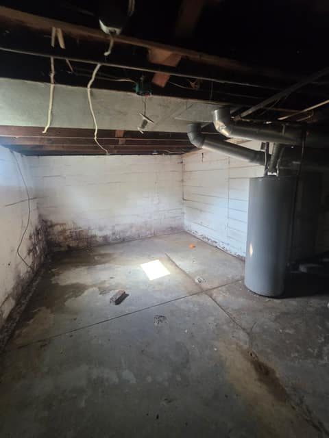 1705 E North St photo 3