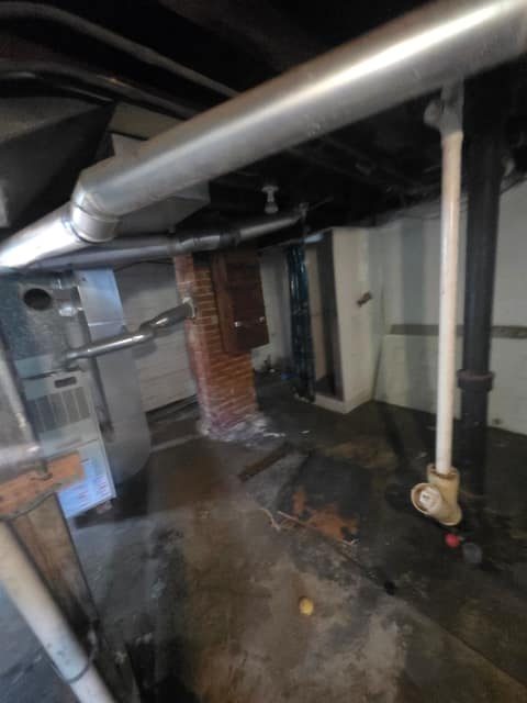 1705 E North St photo 7