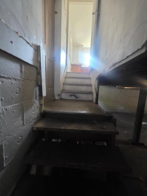 1705 E North St photo 9