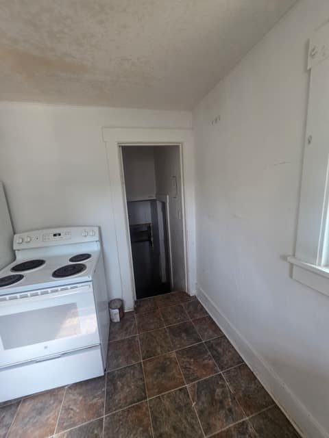 1705 E North St photo 28
