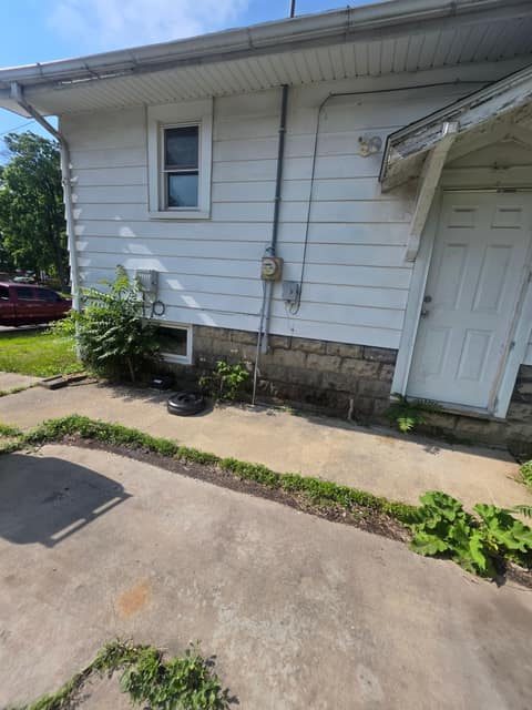 1705 E North St photo 37