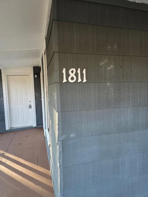 1811 N Morgan St photo 13