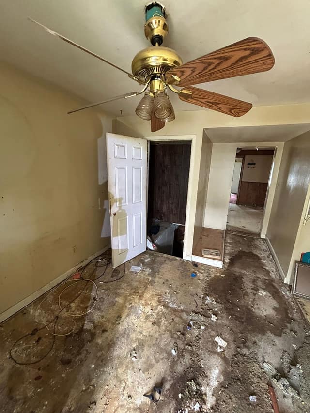 319 West Corbin St photo 3