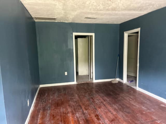 451 Mason Blvd photo 2