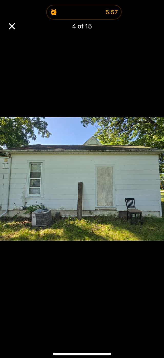 526 W Chandler St photo 11