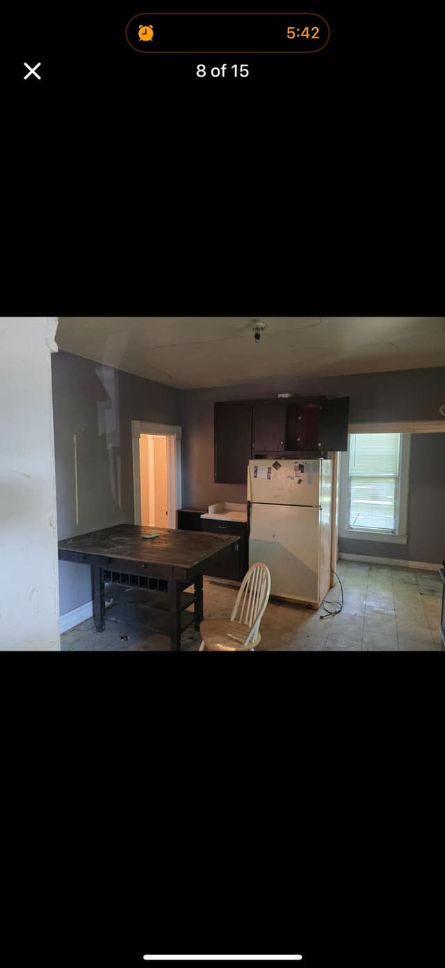 526 W Chandler St photo 15
