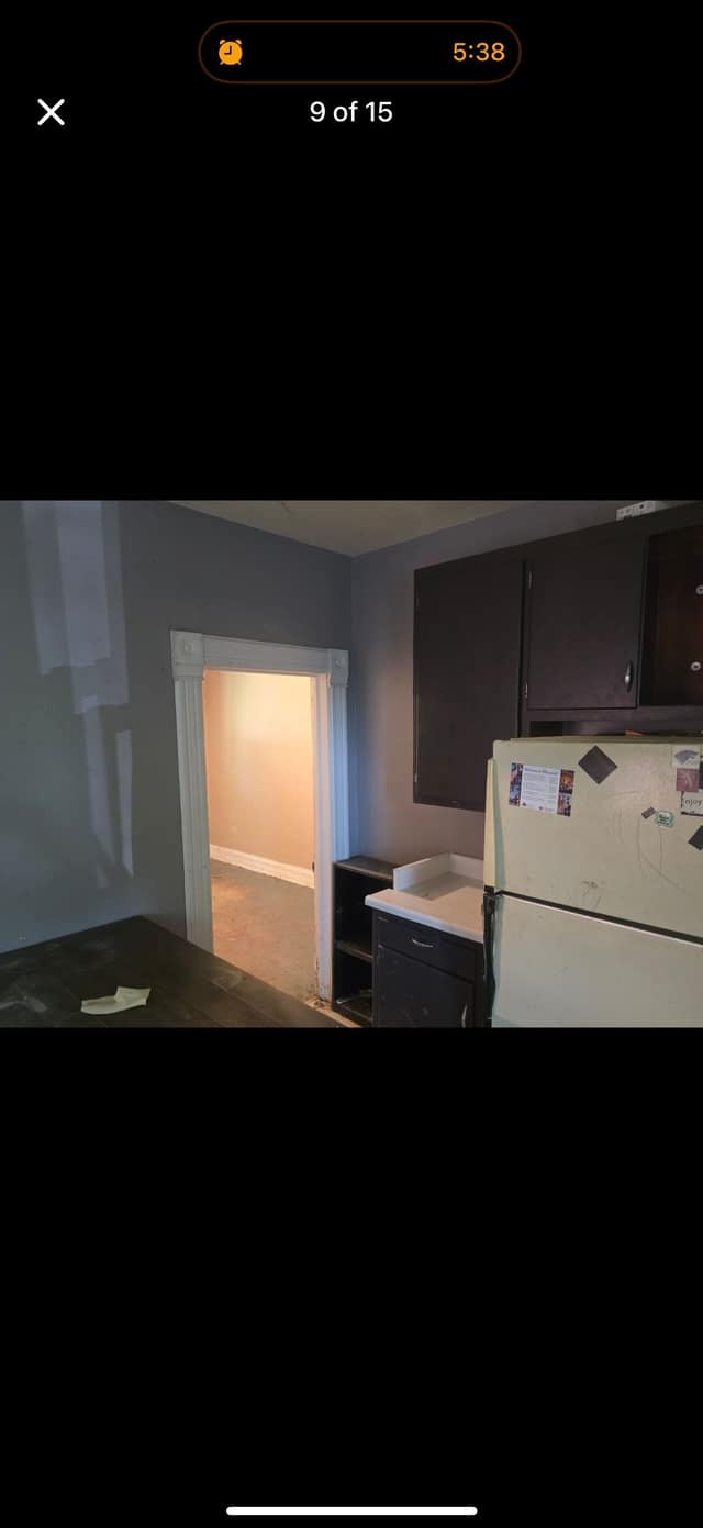 526 W Chandler St photo 16