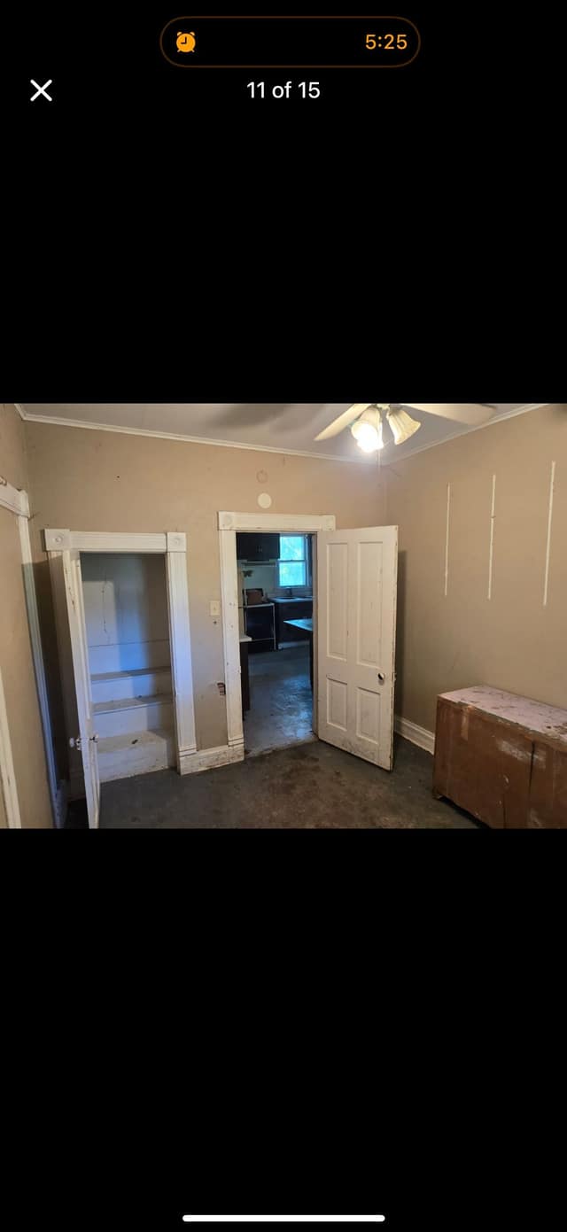 526 W Chandler St photo 18