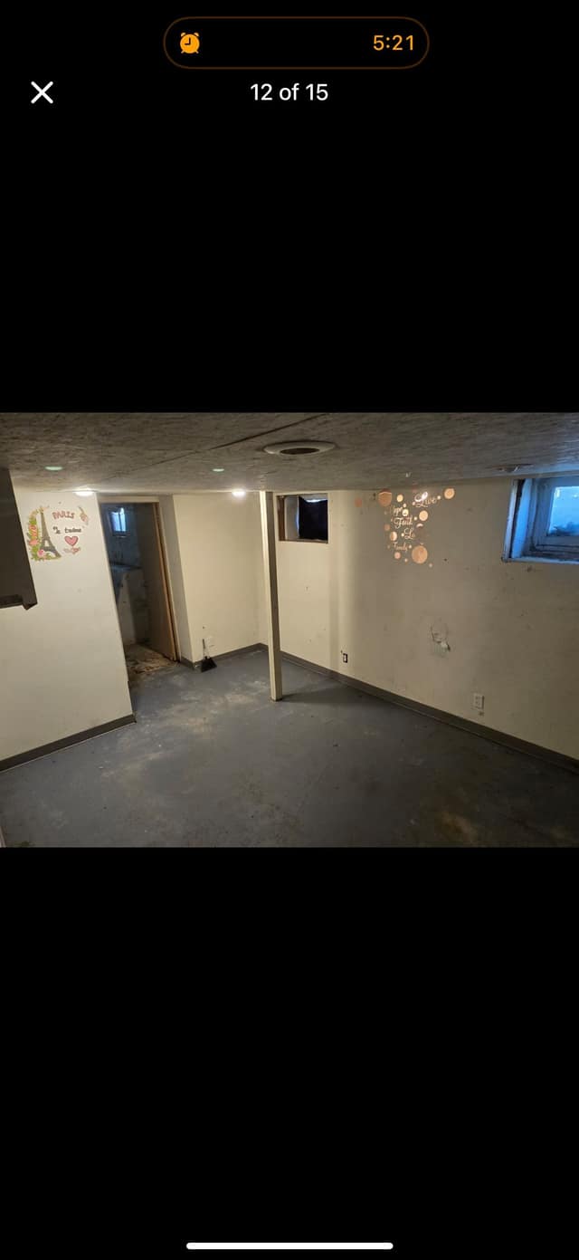 526 W Chandler St photo 19