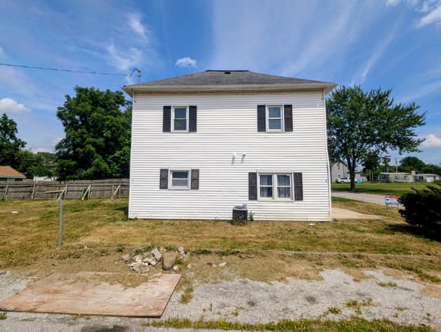 822 W Franklin St photo 2