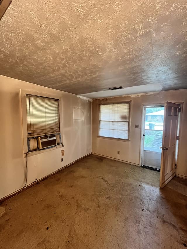 3355 Lunceford St  photo 4