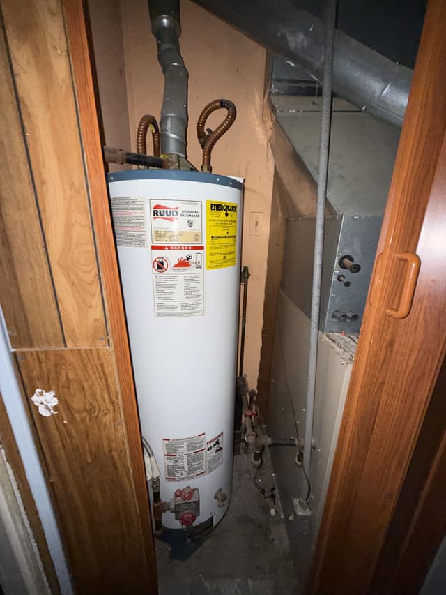 1060 Water St photo 9
