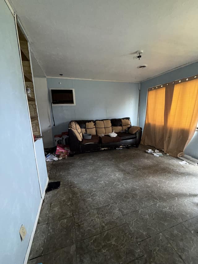 1060 Water St photo 3