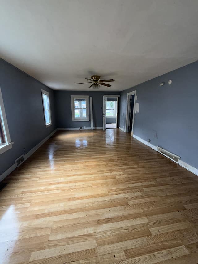 1553 E Walnut St  photo 15