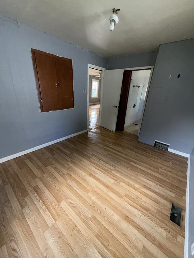1553 E Walnut St  photo 16