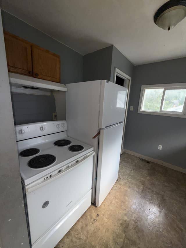1553 E Walnut St  photo 17