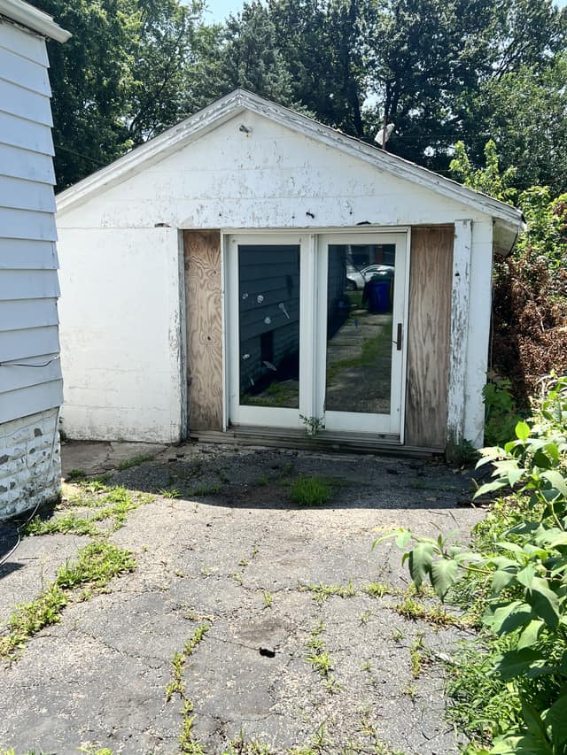 1553 E Walnut St  photo 18