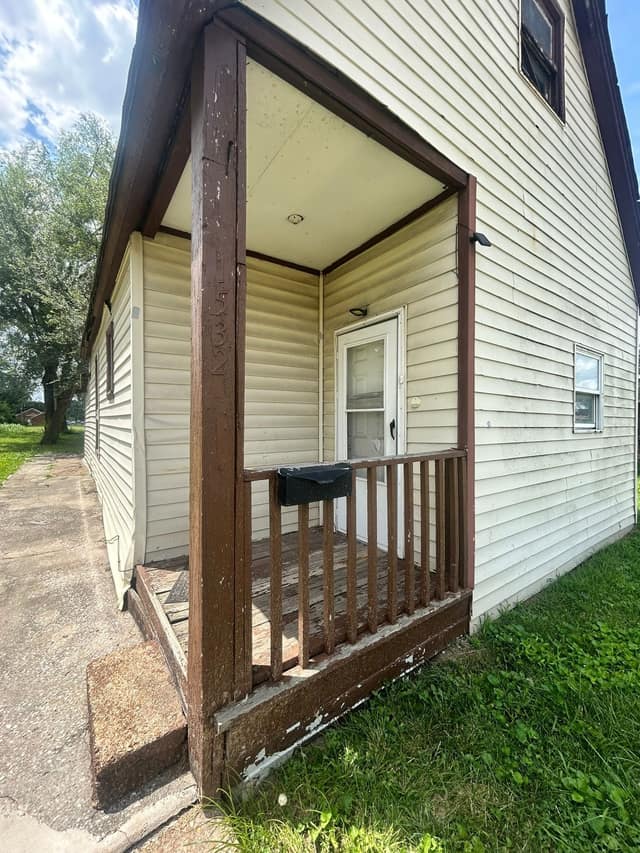 1541 5th Street photo 4