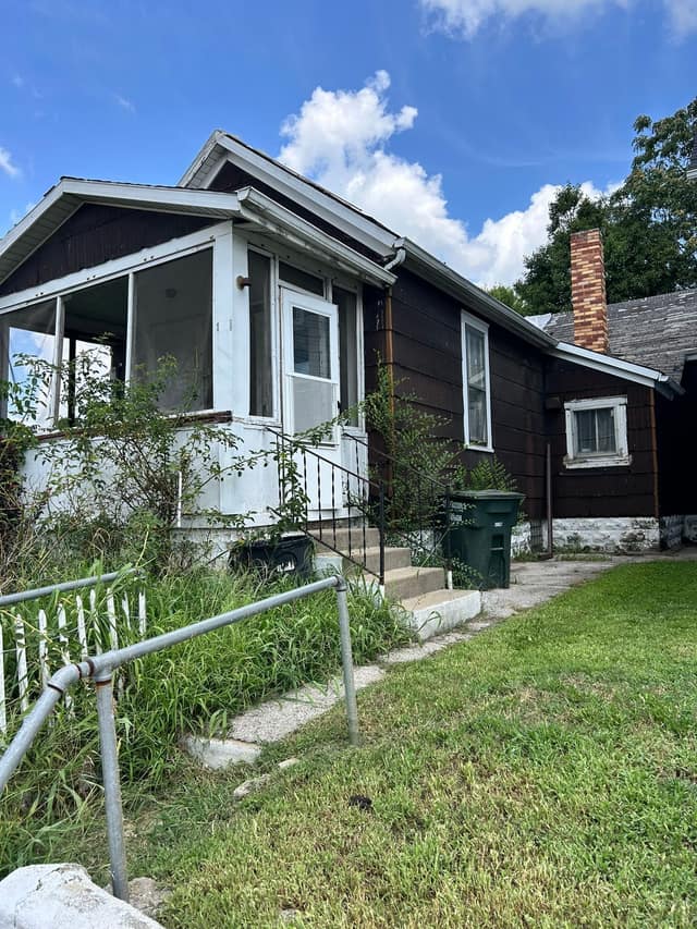 1532 5th St photo 4