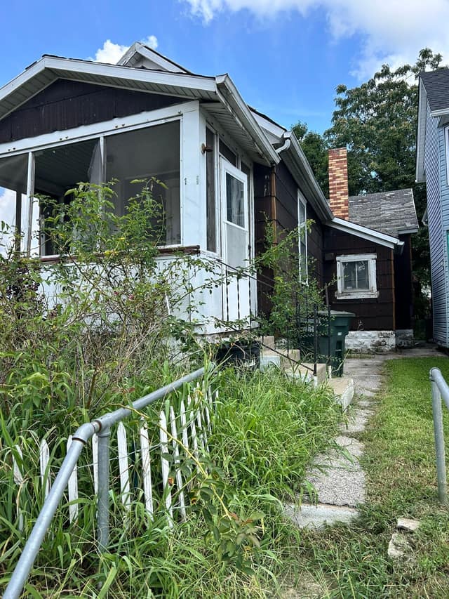 1532 5th St photo 5