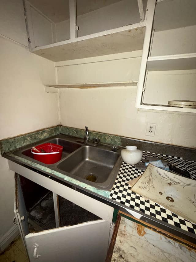 1652 E Hickory St photo 10
