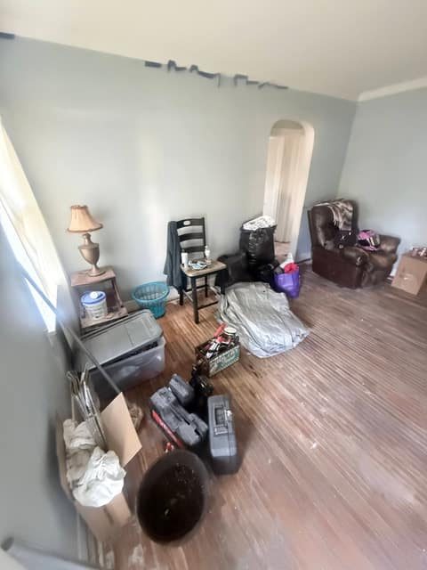 1746 N Woodford St photo 2