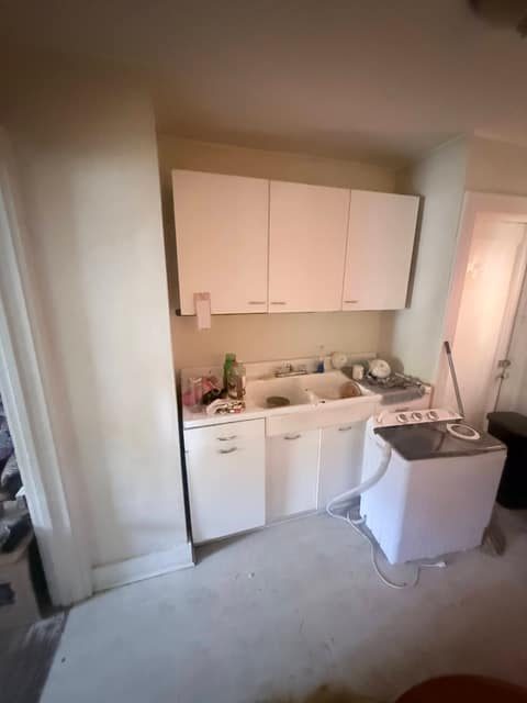 1746 N Woodford St photo 41