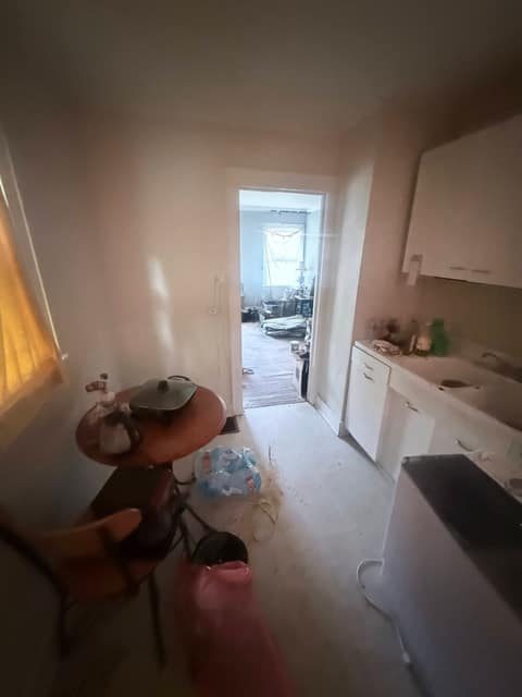 1746 N Woodford St photo 45