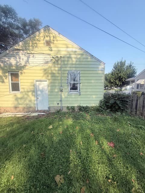 1746 N Woodford St photo 50