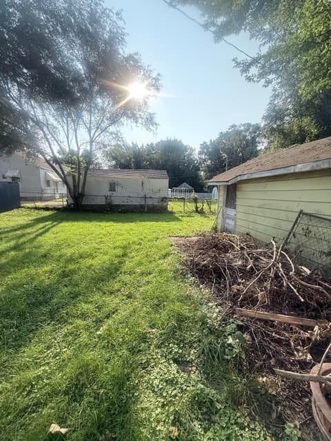 1746 N Woodford St photo 52