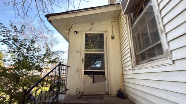 1903 Heckle Street  photo 38