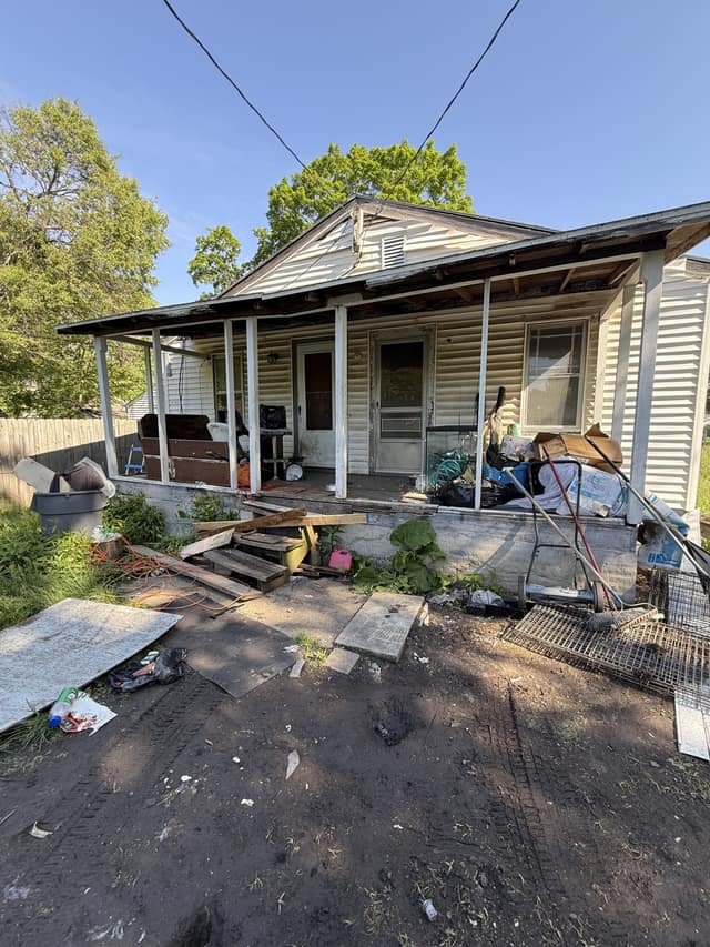 941 w Waggoner St photo 16