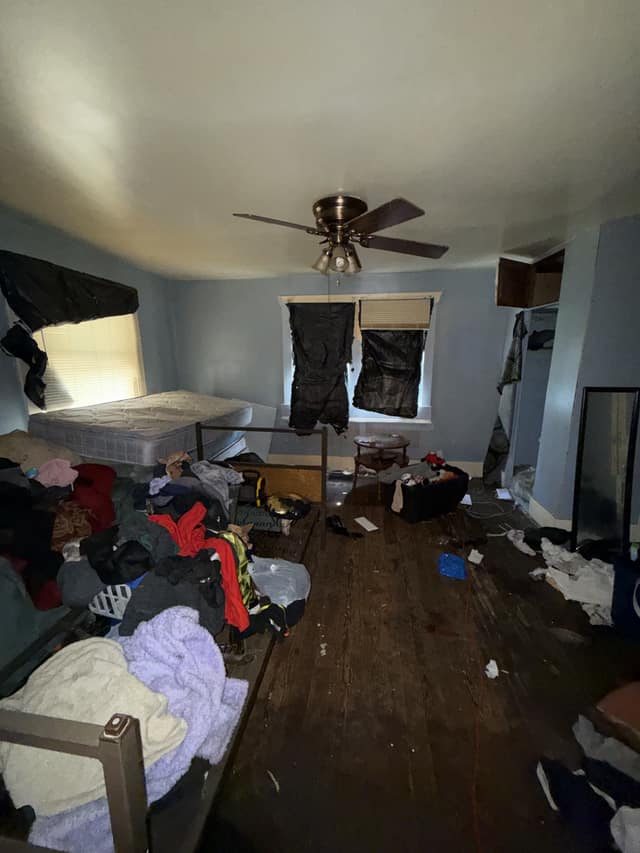 941 w Waggoner St photo 35