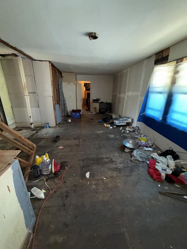 941 w Waggoner St photo 38