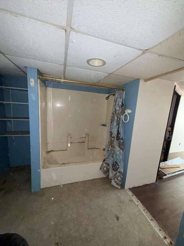 221 E Cherry St photo 6
