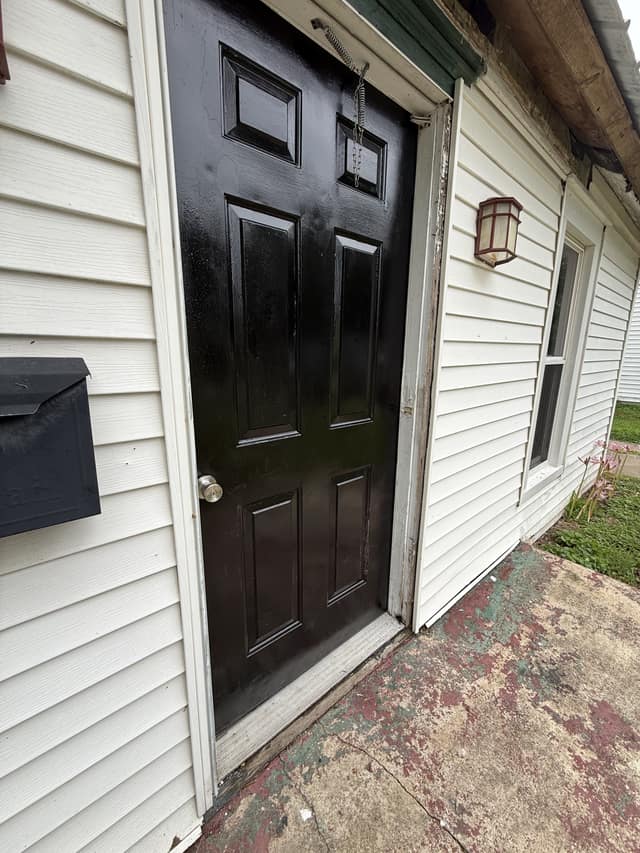 221 E Cherry St photo 10