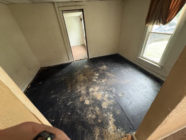 221 E Cherry St photo 12