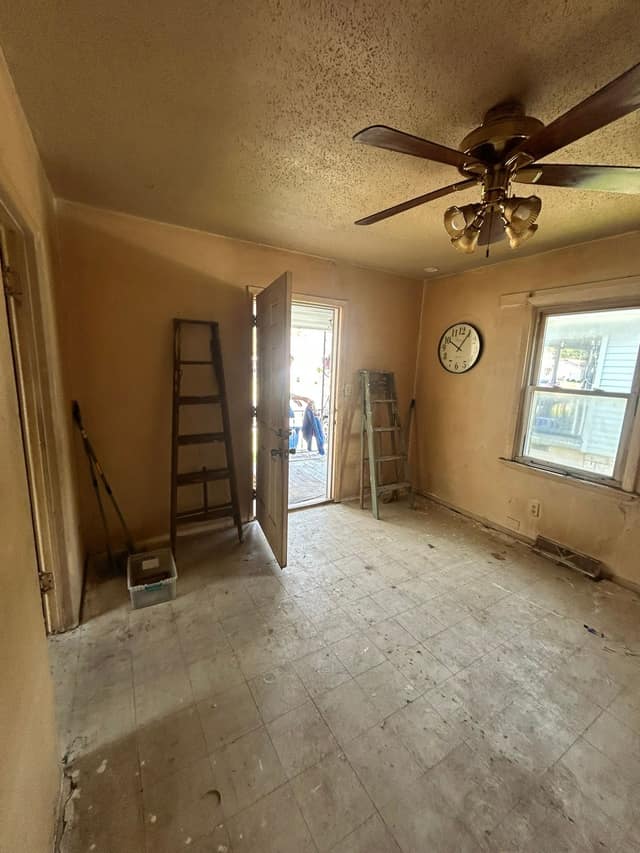 224 Lincoln Ave photo 4