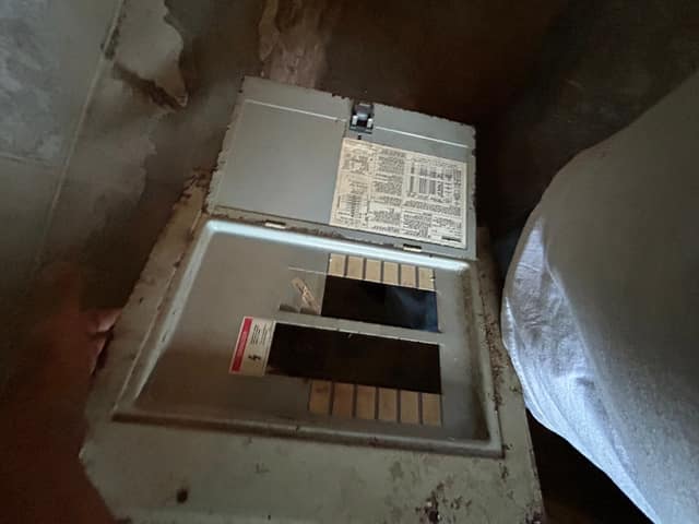 224 Lincoln Ave photo 11