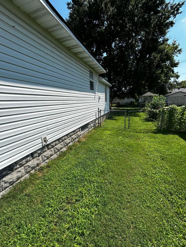 224 Lincoln Ave photo 15