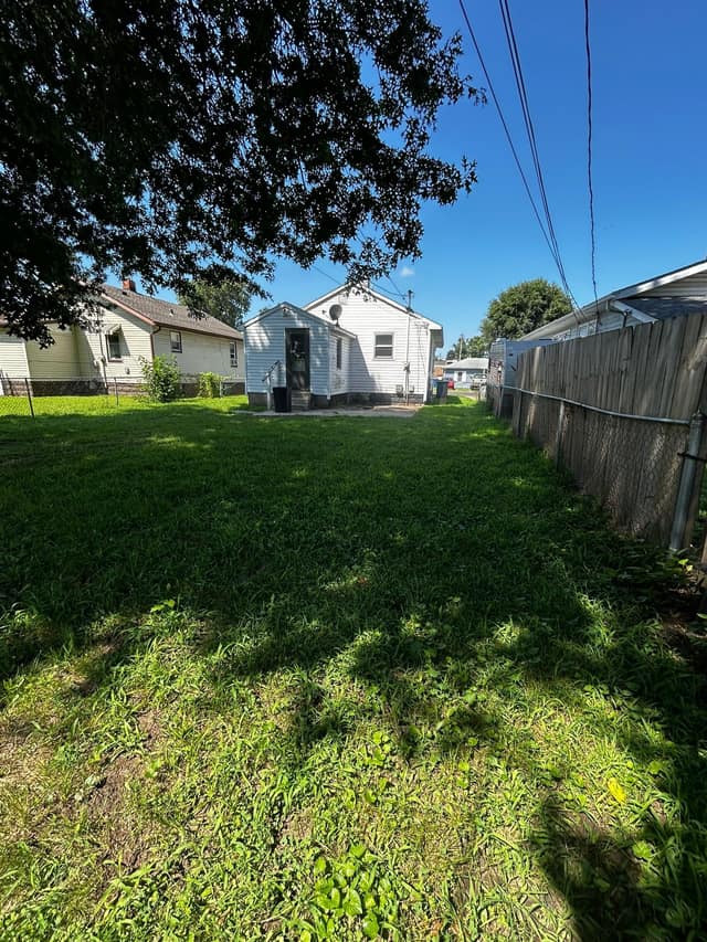 224 Lincoln Ave photo 16