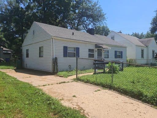 1750 N Jasper St  photo 1