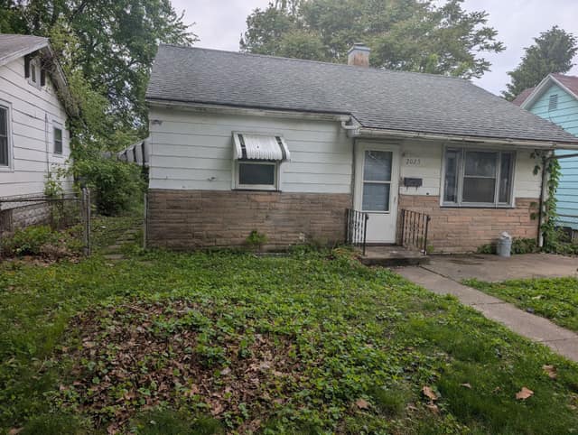 2025 N Charles St photo 1