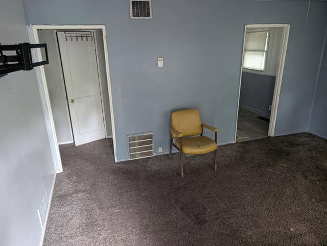 2025 N Charles St photo 7