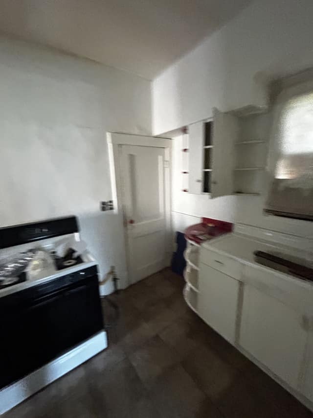 1734 Spruce St photo 28