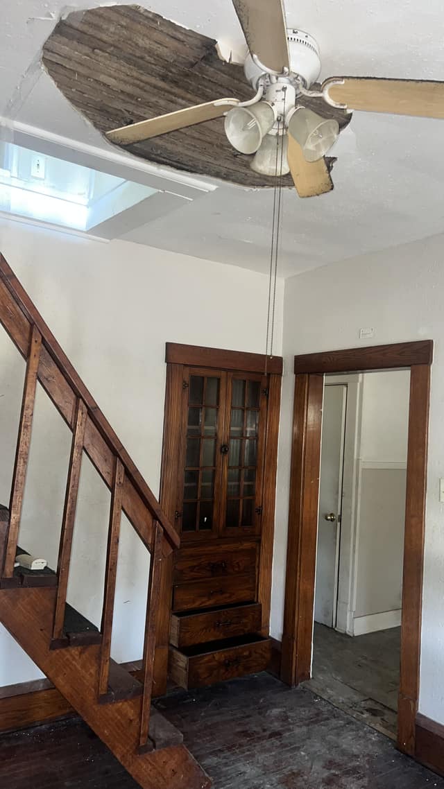 231 W Grand Ave photo 11