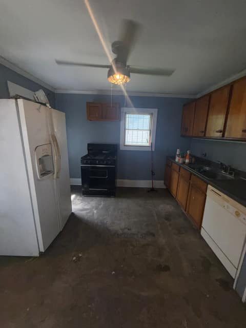 805 Waldman Ave photo 13