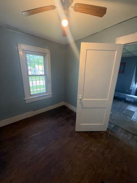 805 Waldman Ave photo 22